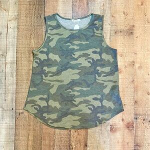 BomBom Camo Tank Top‎ Size L Boutique NWT Summer Casual Everyday